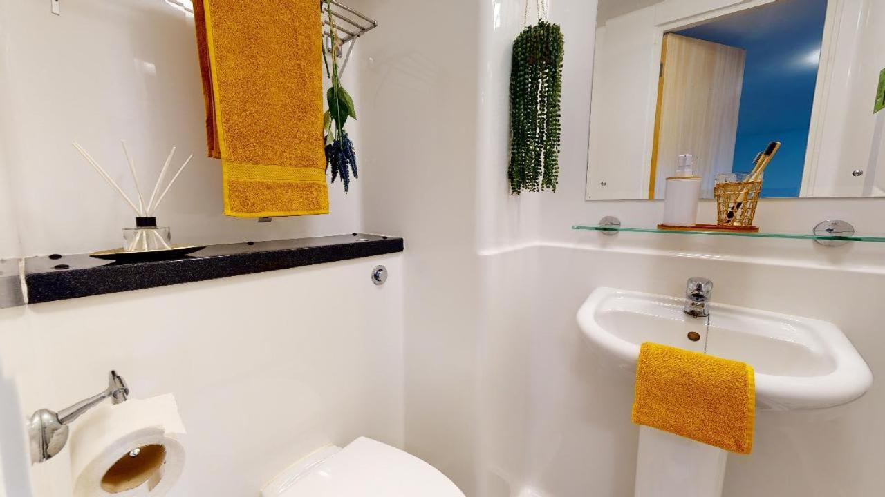 For Students Only - Charming Ensuite Bedrooms Near Leads City Centre Leeds  Ngoại thất bức ảnh